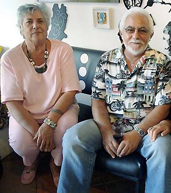 HopkinsArtist's tweet photo. Friends and mentors - Not forgotten.  Moe mårie Manos Nathan and Colleen Urlich #givemestrength https://t.co/FaEjq205qD