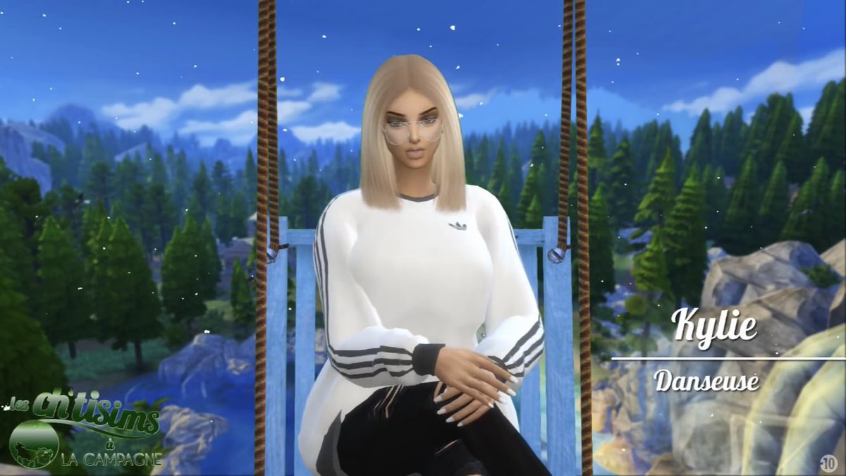 Kylie JENS tweet media