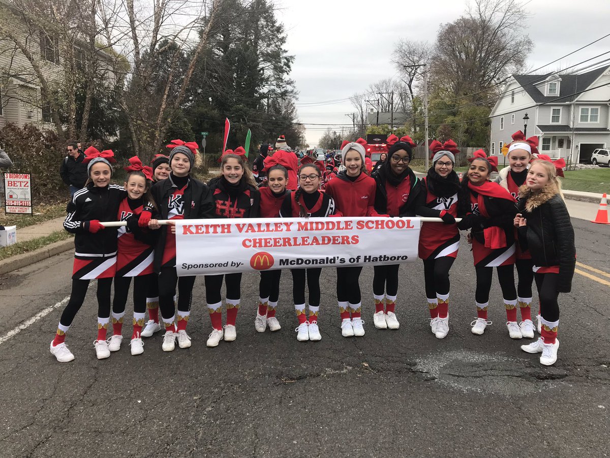 KVMS_Cheer's tweet photo. Almost parade time!! https://t.co/TshB0VDuuw