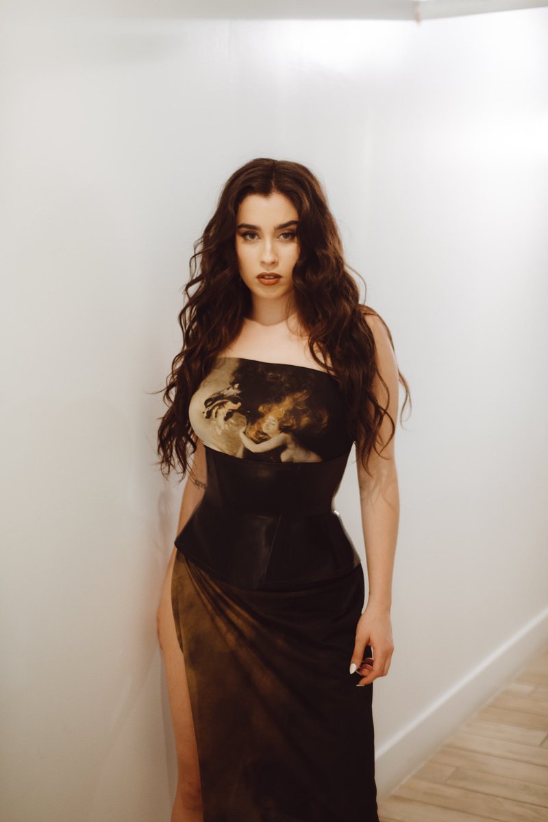 LaurenJauregui's tweet photo. https://t.co/JiH5gVD446