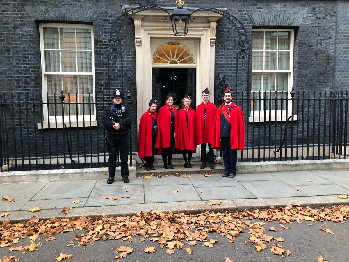 An excellent <a href="/MitzvahDay/">Mitzvah Day</a>! Checking in on the <a href="/10DowningStreet/">UK Prime Minister</a> collection for <a href="/PassageCharity/">The Passage Charity</a>, then <a href="/AJEX_UK/">AJEX</a> parade with <a href="/JLGBHQ/">JLGB</a>. #MD18 #10YearsofMitzvahs #RemembranceIsAMitzvah <a href="/Laura_E_Marks/">Laura Marks</a> <a href="/leesidney60/">Lee Sidney</a> @DanRickman86 <a href="/CarlDAlexander/">Carl Alexander</a> <a href="/NeilSMartin/">Neil Martin OBE</a>