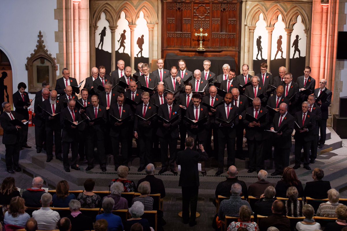 There’s just 36 days until #TheSpiritOfChristmas at <a href="/DewsburyTownHll/">Dewsbury Town Hall</a> <a href="/KirkleesTownHls/">Kirklees Town Halls</a> on 22 December with #HorburySingers. All your favourite festive carols &amp; hits! Tickets via leedsmalevoicechoir.co.uk #Dewsbury #Huddersfield #Cleckheaton #Batley #Christmas #Kirklees