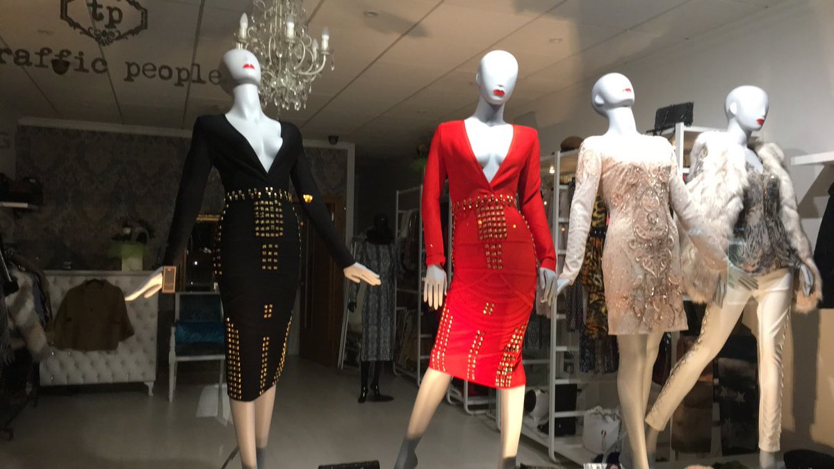 New window #SundayFunday #partydresses