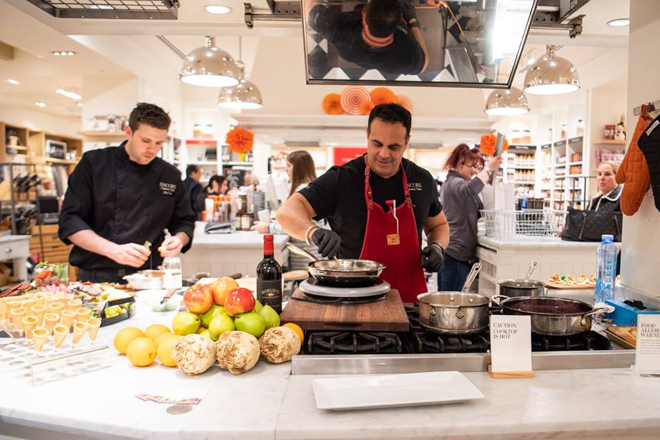 EncoreChefBobby's tweet photo. Thank you @WilliamsSonoma for having Chef Bobby & Chef Zube lead a cooking class at your store at @SomersetTweets this weekend! What an awesome time and great crowd! #williamssonoma #cookingclass @ChefBobbyN #encoreevents #encore #detroit #cheflife https://t.co/Va59wEYtFh