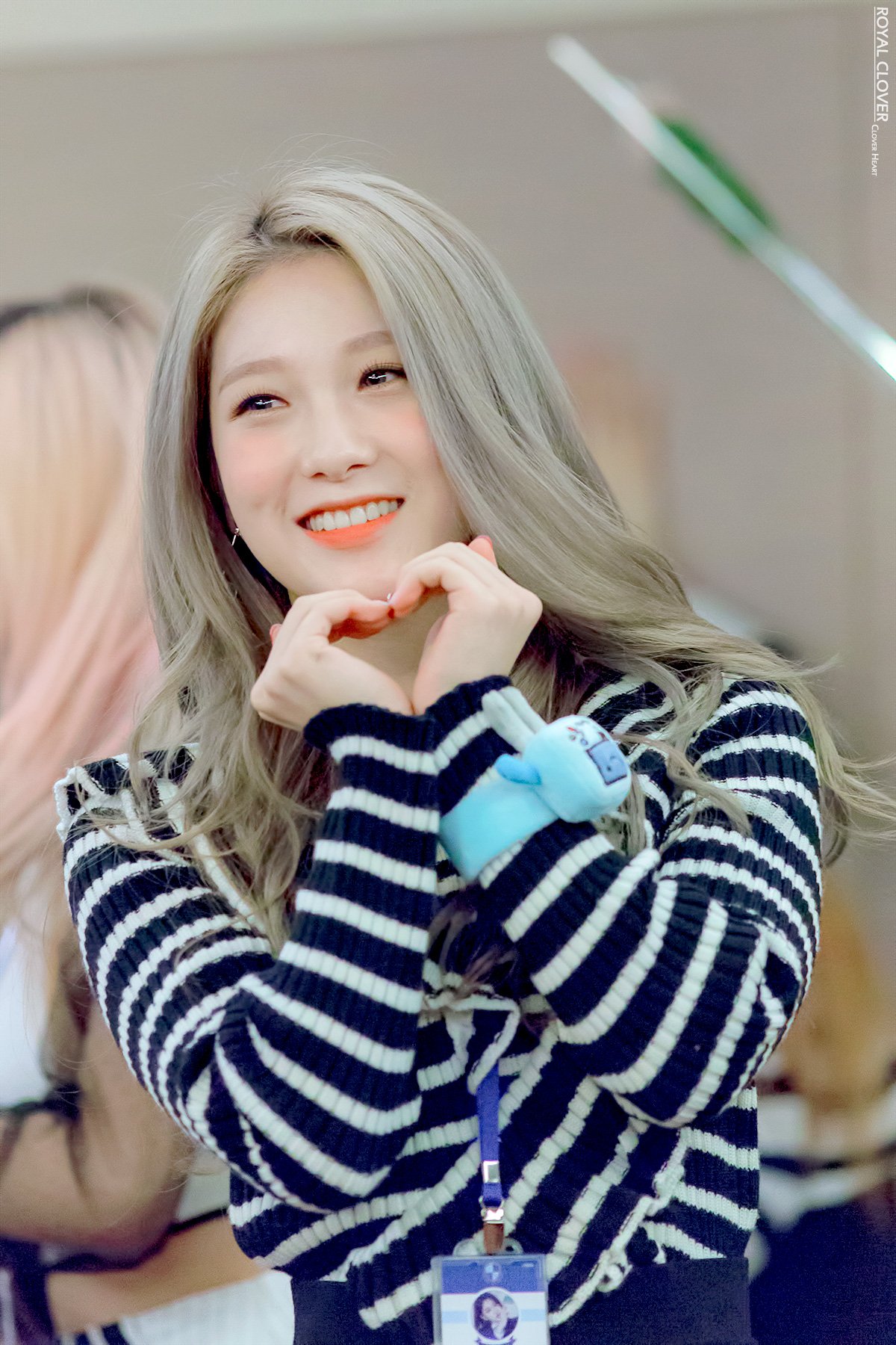 DsTuaoJU8AA_-ba.jpg:large