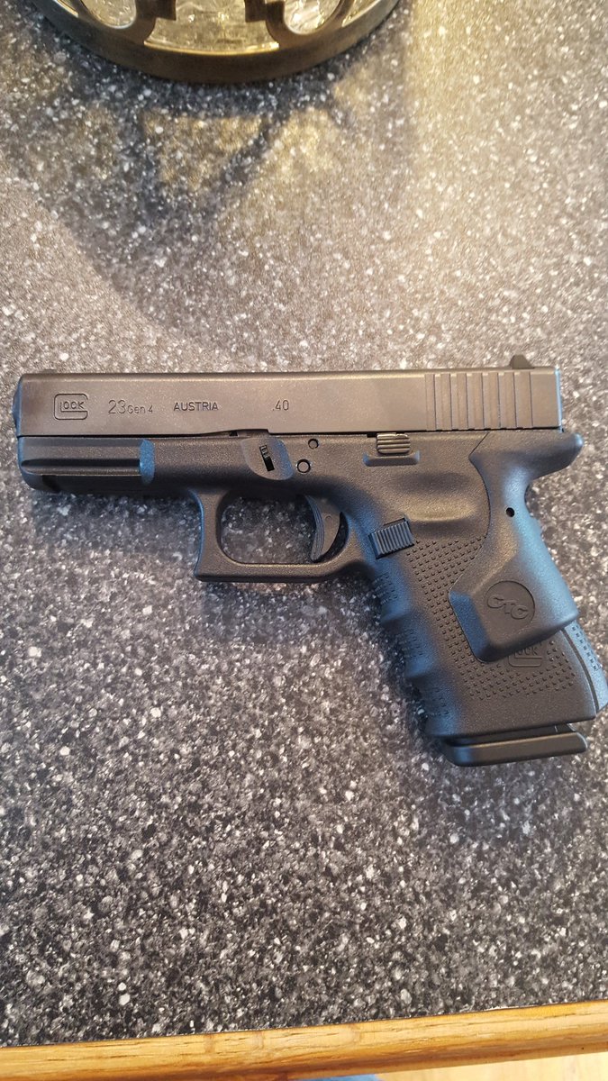 brianferr85's tweet photo. @GLOCKInc G23 https://t.co/CsBp1Syhyl