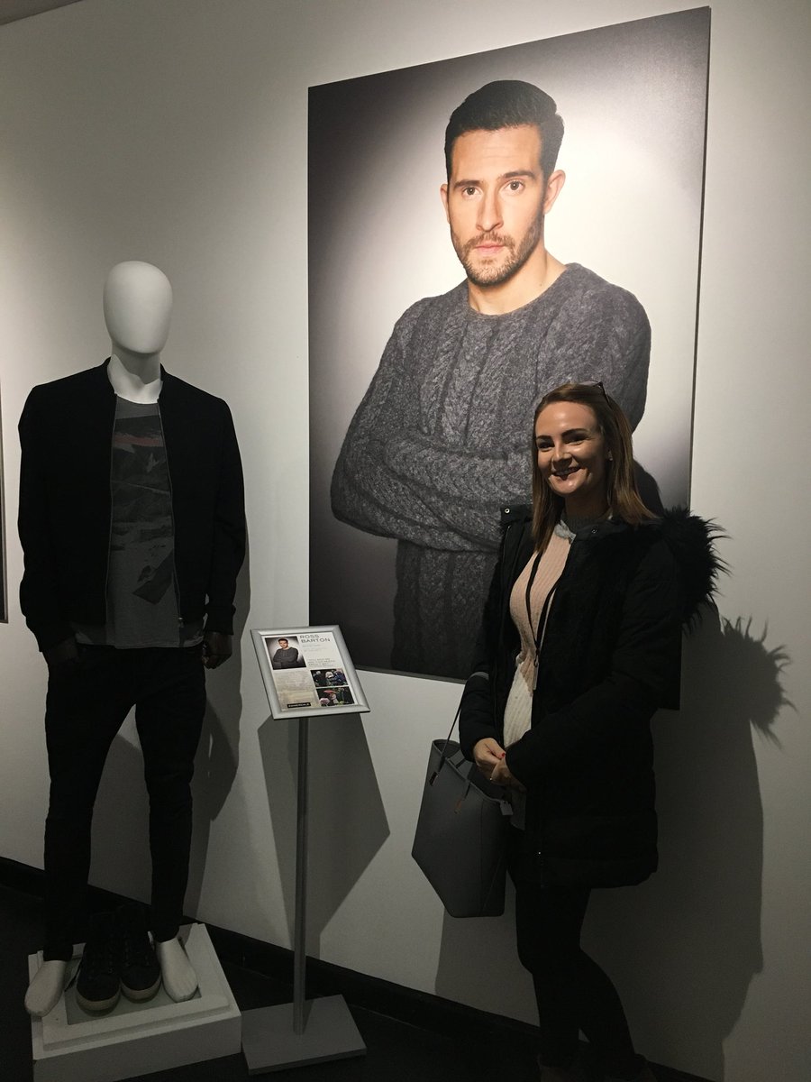 CharlieEm2111's tweet photo. @MikeParrActor best picture of the emmerdale tour by far 😍 https://t.co/H8vZsGwiVk