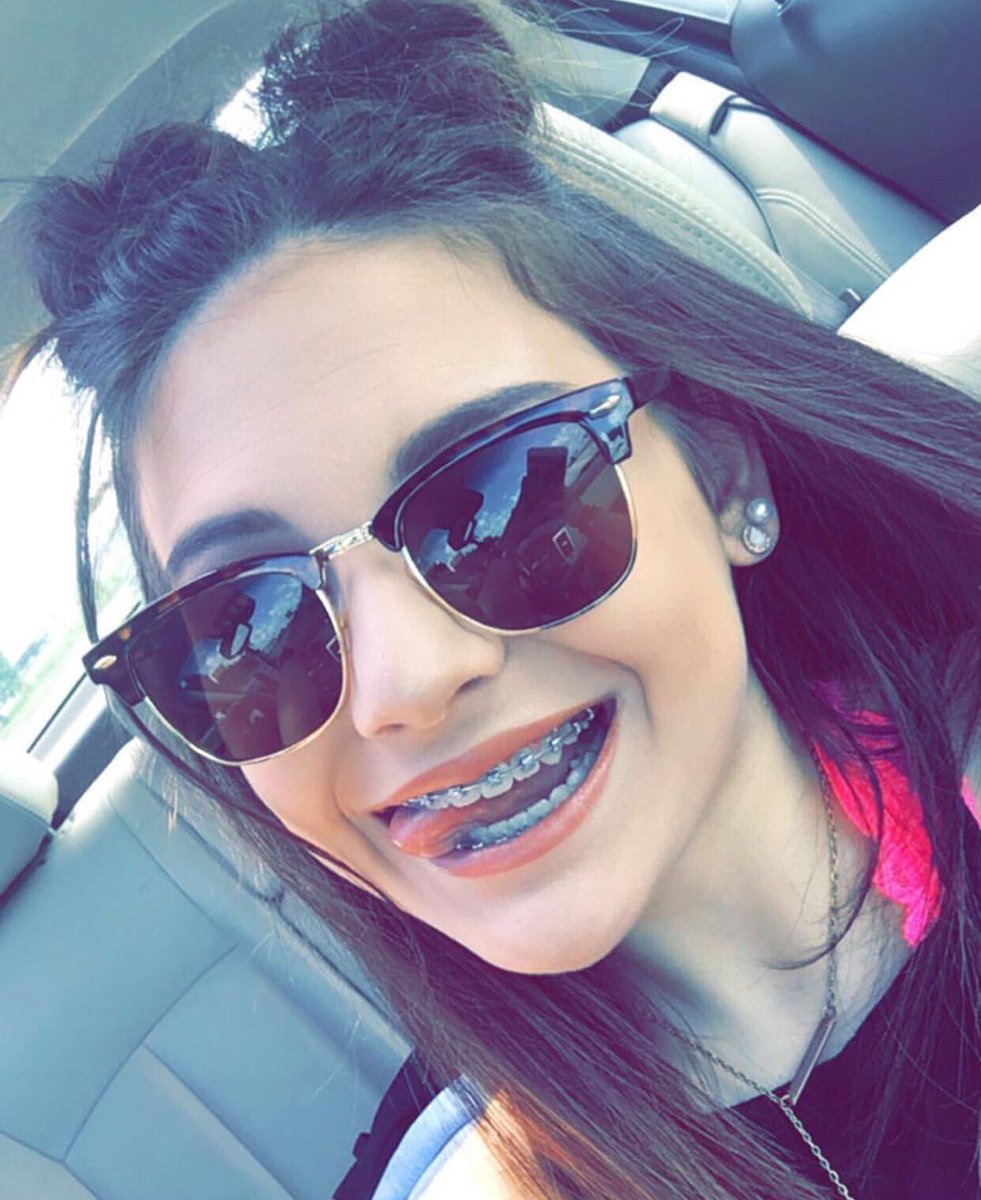 tori_buteaux's tweet photo. #HowHardPuberityHitMe https://t.co/stPC9kB3Gg