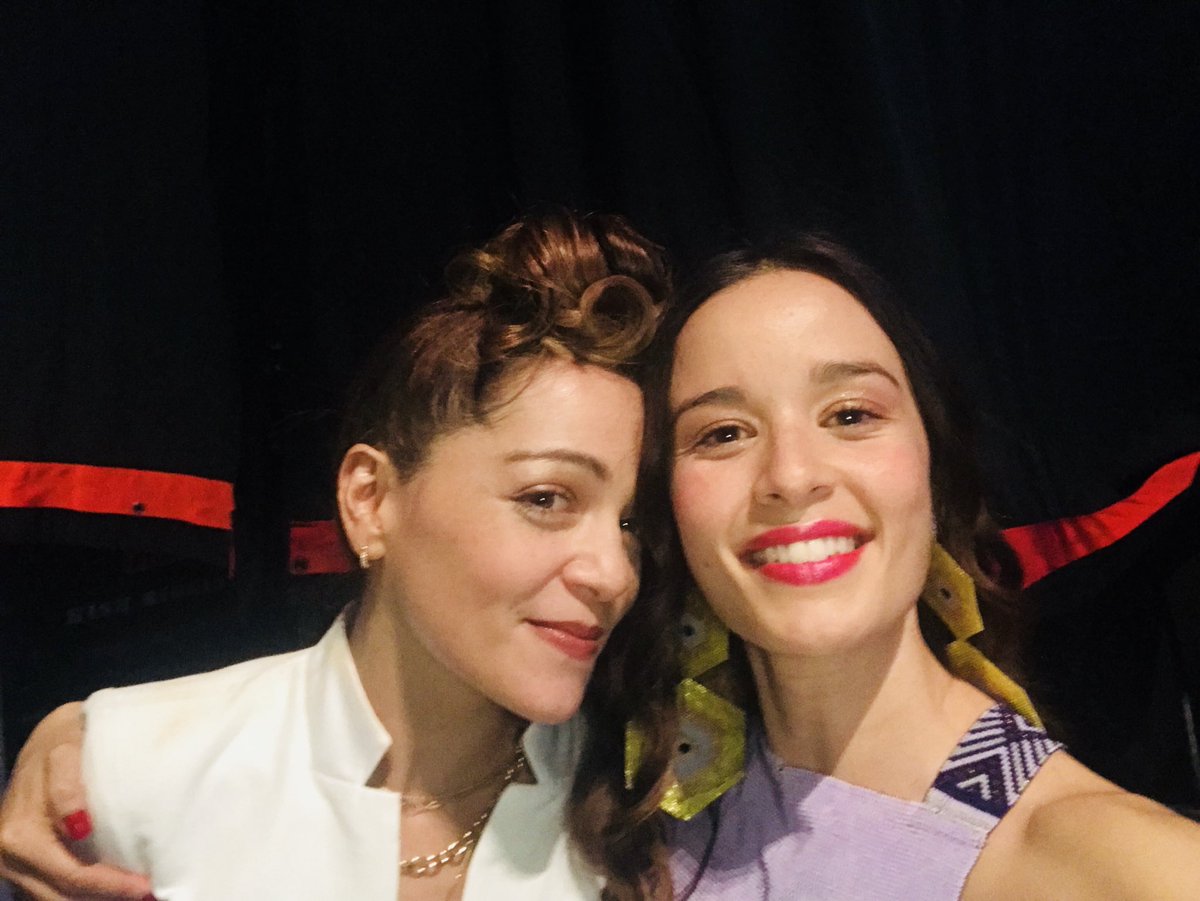madameperine's tweet photo. La maestra, la más linda, la más sencilla y generosa. La que siempre me pregunta cómo está mi corazón. La visionaria, la más chistosa, la gigante @lafourcade. Te quiero muchísimo. Felicidades una vez más, te mereces todo el amor del universo. https://t.co/blWphz6Yby