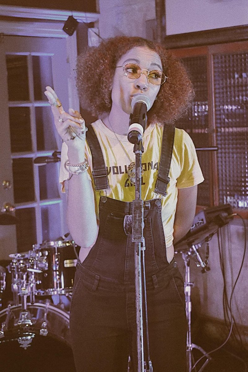 LocalLiveAustin's tweet image. Spend this lovely Sunday night watching Eimaral Sol and Hendrick Rosemond aka TuLips on Local Live! Tune in four different ways: our Facebook Livestream, 91.7FM, watchstv.com/live, or KVRX.org/player