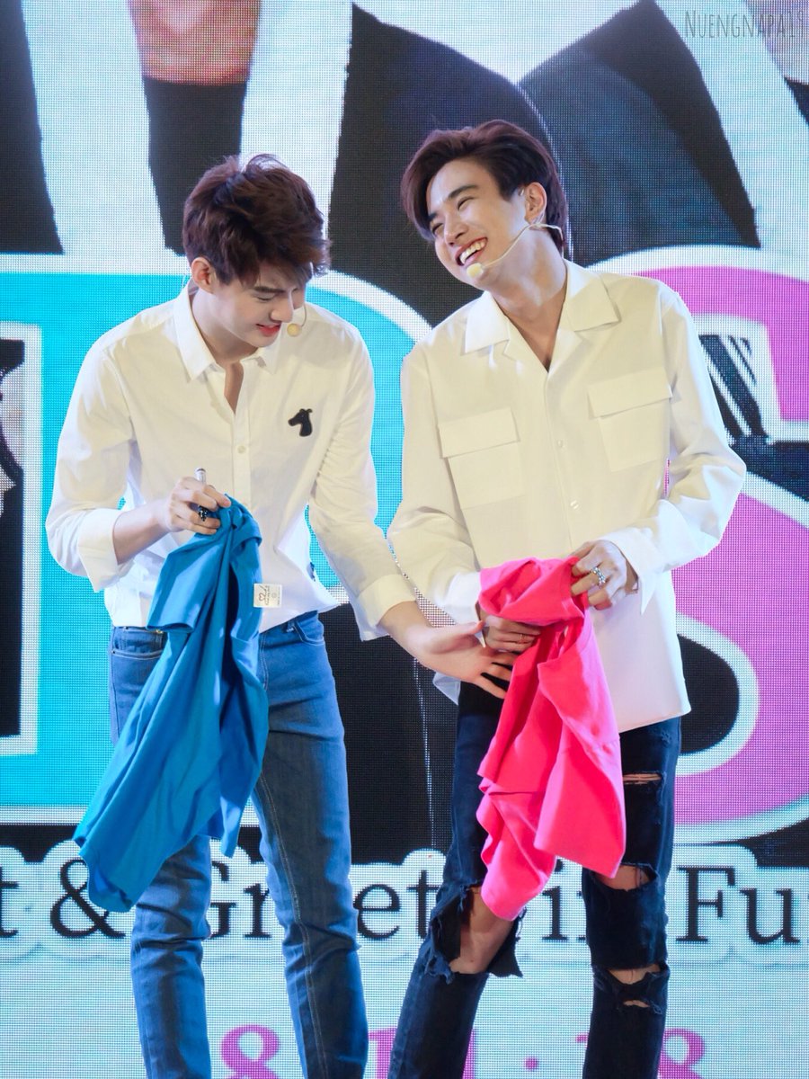 ___nuengnnp's tweet photo. หอมสดชื่นมั๊ยจ๊ะะะะ☺️😆😍
.
@perthppe @Saint_sup 
#PerthSaintMeetGreetFinFunFan
#รอยยิ้มของชูครีม #เซ้นต์หนูน้อยร้อยเรื่องเล่า https://t.co/uVhGI2egSo