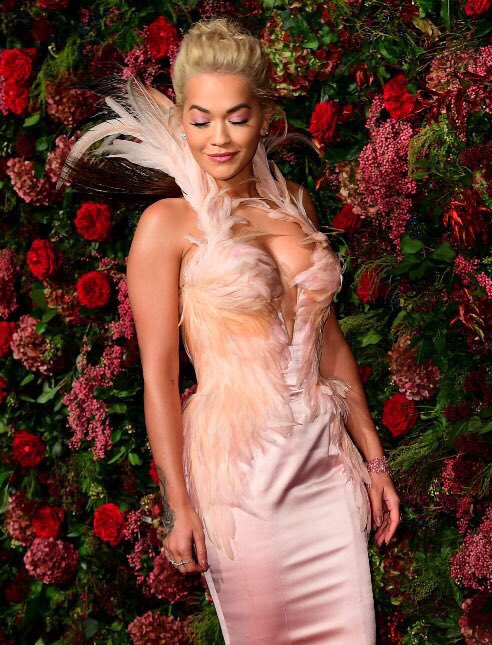 archiveora's tweet photo. a wonderful phoenix, @ritaora https://t.co/mEzoXc0Lmr