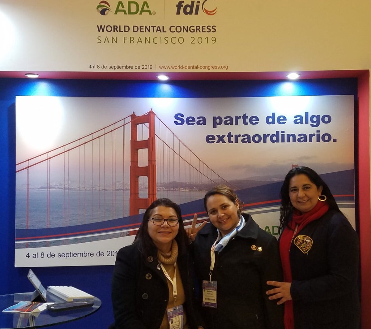 CesarRBarradas's tweet image. It’s a wrap!  ¡Termino!  ¡Gracias @AMICDentalMX y felicidades en el 70 aniversario!  ¡Gracias ADM and CNCD, nos Vemos en el #WorldDentalCongress 2019 San Francisco! de  @fdiworlddental y la @AmerDentalAssn  @FDI_WDC   #70AMIC  world-dental-congress.org   ht.ly/IaIL30mFaxl