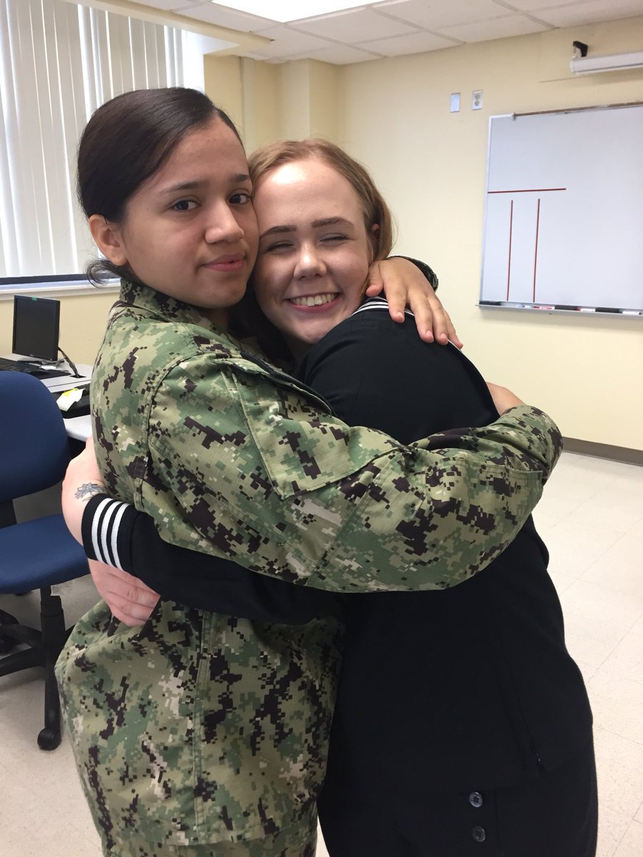 ArmbrusterApril's tweet photo. onto the next chapter w the navy 🇺🇸 let’s see where it takes me hooyah 🤗 https://t.co/WJaakKnv8H