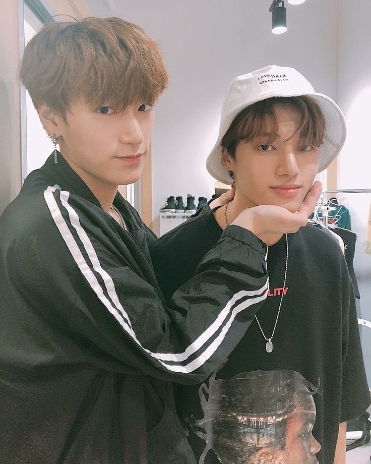 ateezatiny's tweet photo. Have room for me?
#에이티니 #atiny #ateezfandom #ateez #ATEEZ好きな人と繋がりたい #ATEEZ #HONGJOONG #SEONGHWA #YUNHO #YEOSANG #SAN #MINGI #WOOYOUNG #JONGHO #ATEEZ交換 #에이티즈 https://t.co/vglPJtiBRV