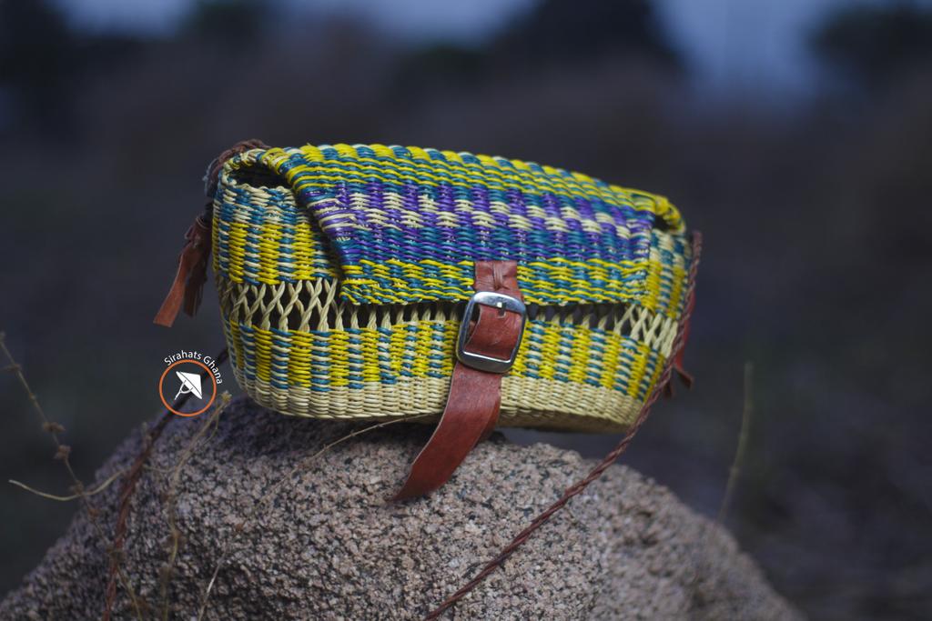 SirahatsG's tweet photo. Authentic Straw bag perfect for all occasions like weddings, parties and casual use too.
#strawbaskets #strawbags #hats #classic #fashion #lifestyle #madeinghana #uppereastregion #weaving #strawhats #sirahats #ghanasmock #smockbags #smock
Call us on 0247242906 / 0508617510 https://t.co/xloVjs3sx0