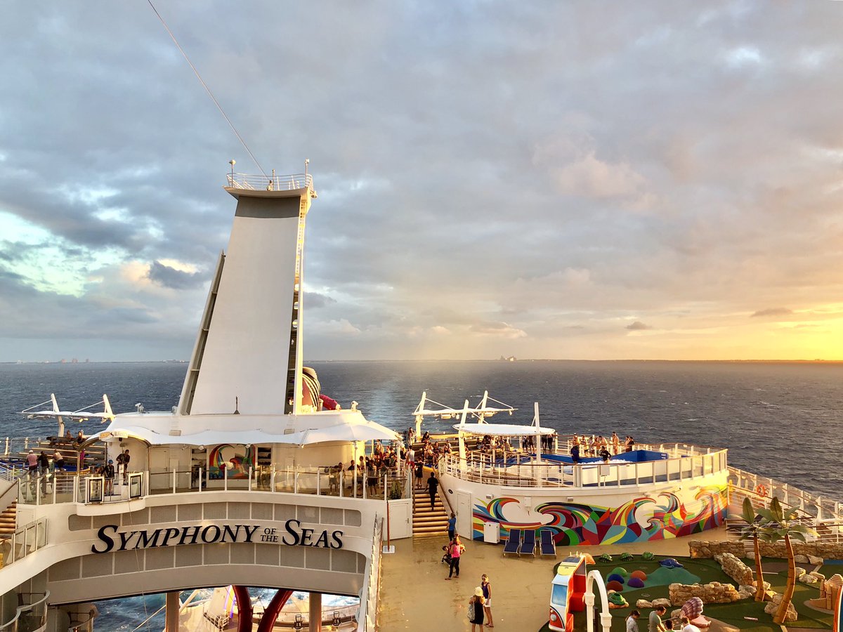 bridgettescholl's tweet photo. Set sail this weekend on the largest cruise ship in the world for the North American launch of @RoyalCaribbean’s #SymphonyoftheSeas! I can’t even tell you how many times my jaw hit the floor—this ship is full of over-the-top thrills 🌊🛳⚓️ https://t.co/n9iqkNPwrl