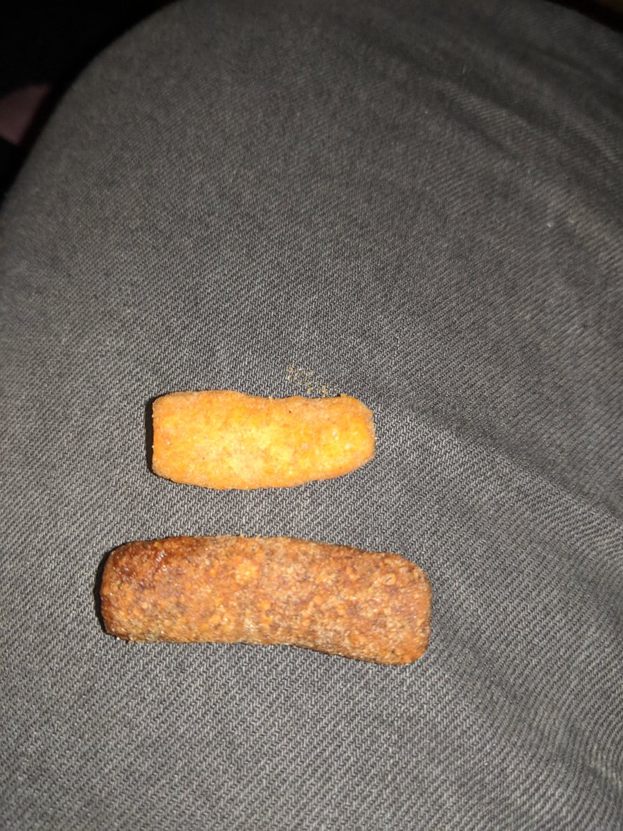 troubannlock's tweet photo. @KPSnacks wth, manky #wheatcrunchies. Top is normal, bottom is what I found. #help. https://t.co/lFR3fSB5e7