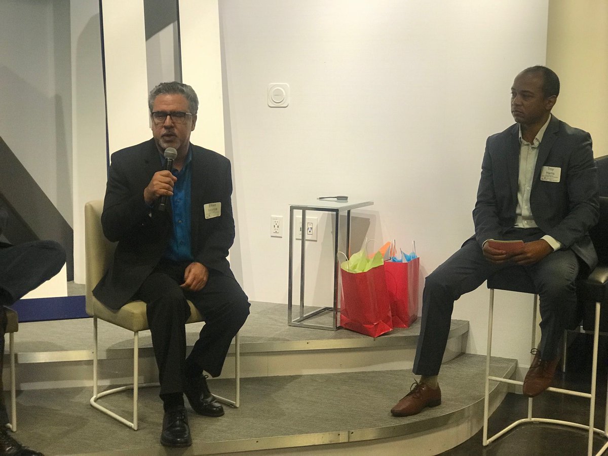 What a fantastic night of spectacular panelists! #EmergingLeaders are extremely grateful for Keith Cox, Patrick Drouillard and Efrain Inzunza 's knowledge-filled gathering. #leadership #socal