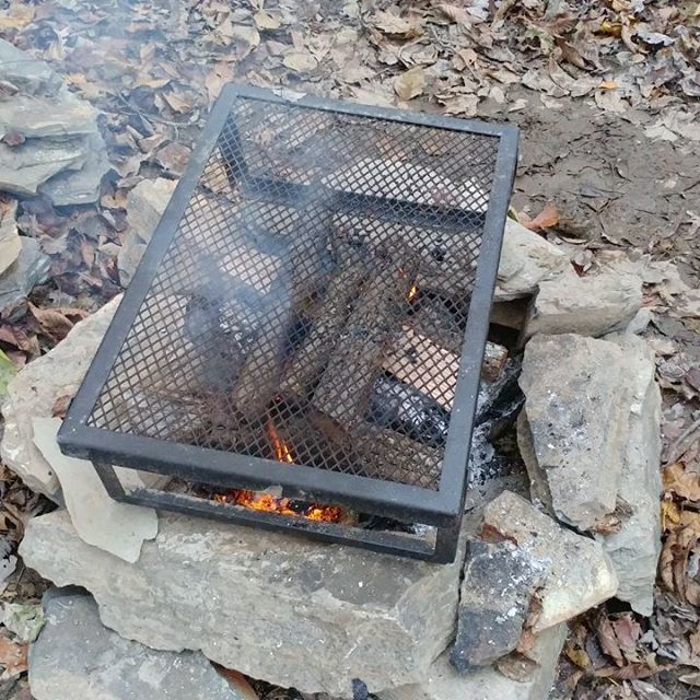 MSweetwood's tweet photo. That moment at a peaceful ✌️ #tentrr campsite 🎪 when your campfire is stoked and flaming 🔥 the steaks 🥩 are ready for the grill, and the stars ✨ are appearing like popcorn🍿 .
#camping #campsite #campfire #bbqlovers #greatoutdoors #collaboration #… https://t.co/WAwzx95aow https://t.co/W5B7rDgOm2