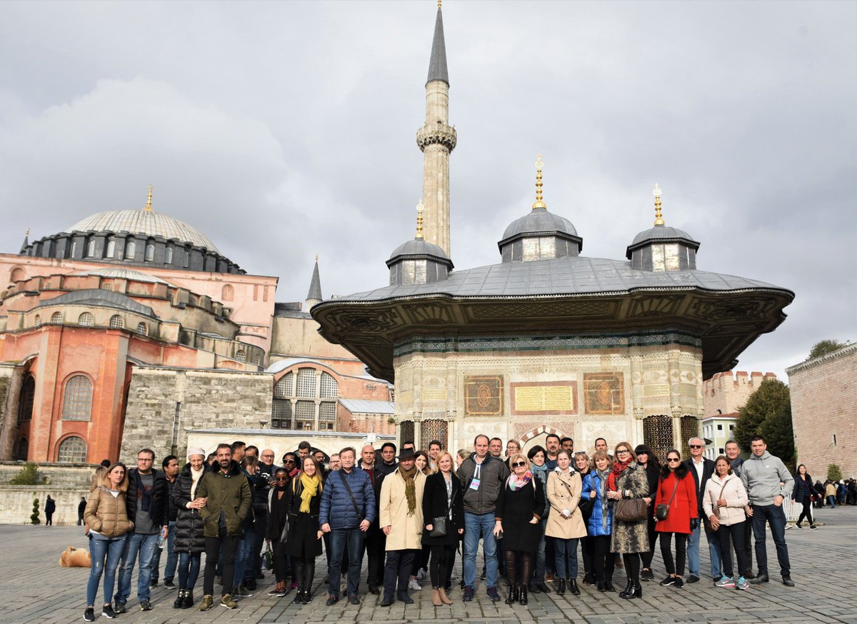 evsidB2B's tweet photo. Etkinliğimiz 42 ülkeden gelen konuklarımız için hazırladığımız şehir turu programı ile son buldu. Yoğun geçen iş görüşmelerinin ardından büyük çoğunluğu ülkemize ilk defa gelen konuklarımız ile tarihimizi ve kültürel mirasımızın bir kısmını paylaşma imkanımız oldu. @EvsidDernegi https://t.co/hM7H7o11z3