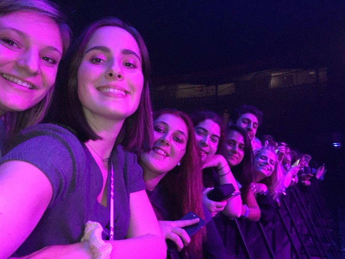 budreputation's tweet photo. So thankful. Thank you for the happy times, the great shows, the amazing trips and the best friends you could possibly find! This band has brought me nothing but pure joy for the last 4 years and a half. Here’s to many more years with these people 💘💗💓 #MYTMemories https://t.co/KLIMCWpff0
