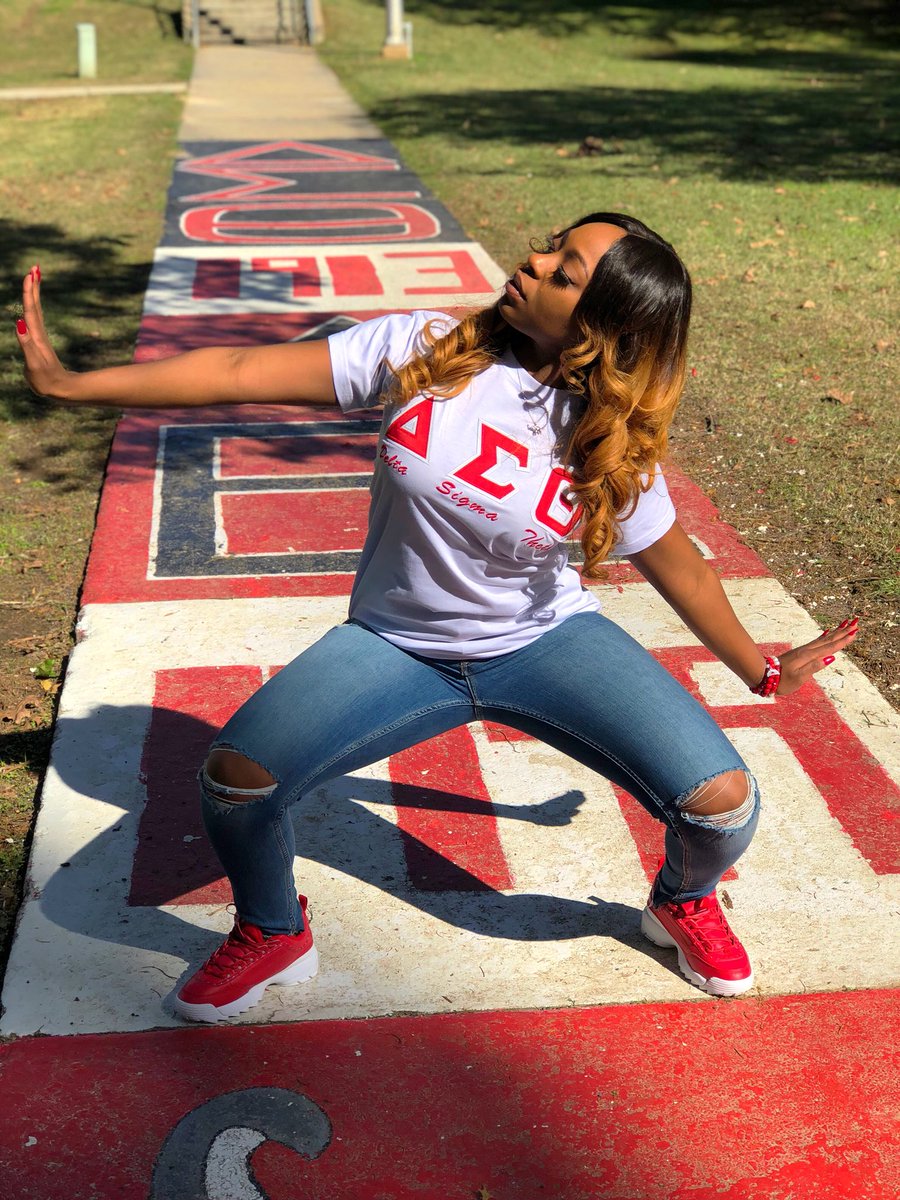 vintagezee__'s tweet photo. DELTA! I love it, I love it, I love it All🔺🐘 https://t.co/niuItycMTZ