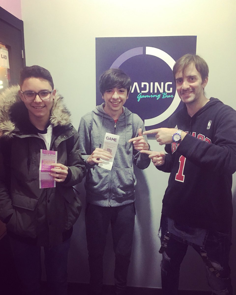 LoadingMadrid's tweet photo. Felicidades 🍾🎉🎊🎈a nuestros ganadors Imanol y Miguel del torneo #fornite dúo 18/11/18 en #loadingmadrid #domingo #sunday #battleroyale #forniteduos #gamer https://t.co/q24YZxvafU