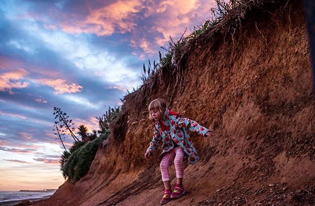 Cuando el cielo te regala estos colores, es un lujo poder atraparles para siempre, gracias @mamaysucamara por compartirla #conmiradademadre ift.tt/2zjiyUn