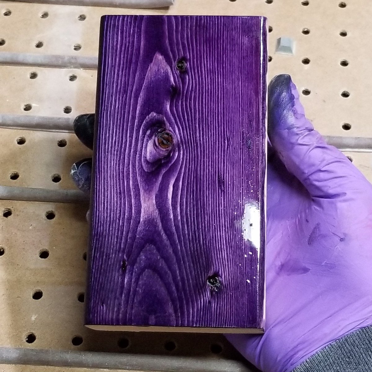 Keda Dye on X: Plumb purple color Straight 2x4 pine nothing done but  sanded to 150 grit Mixed 1/2 tsp + 1/8th tsp Keda liquid blue dye & 1/8th  tsp Keda red