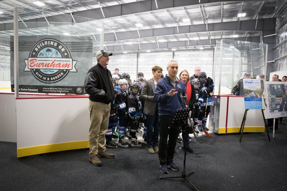 MayorRahm's tweet photo. Today we announced new milestones on the 312 RiverRun project, a 2-mile recreational hub connecting Irving Park, North Center, Avondale and Albany Park neighborhoods, including the opening of a new ice rink and expansion of McFetridge Sports Center! #BuildingonBurnham ⛸️ https://t.co/XGjEfbxmAo