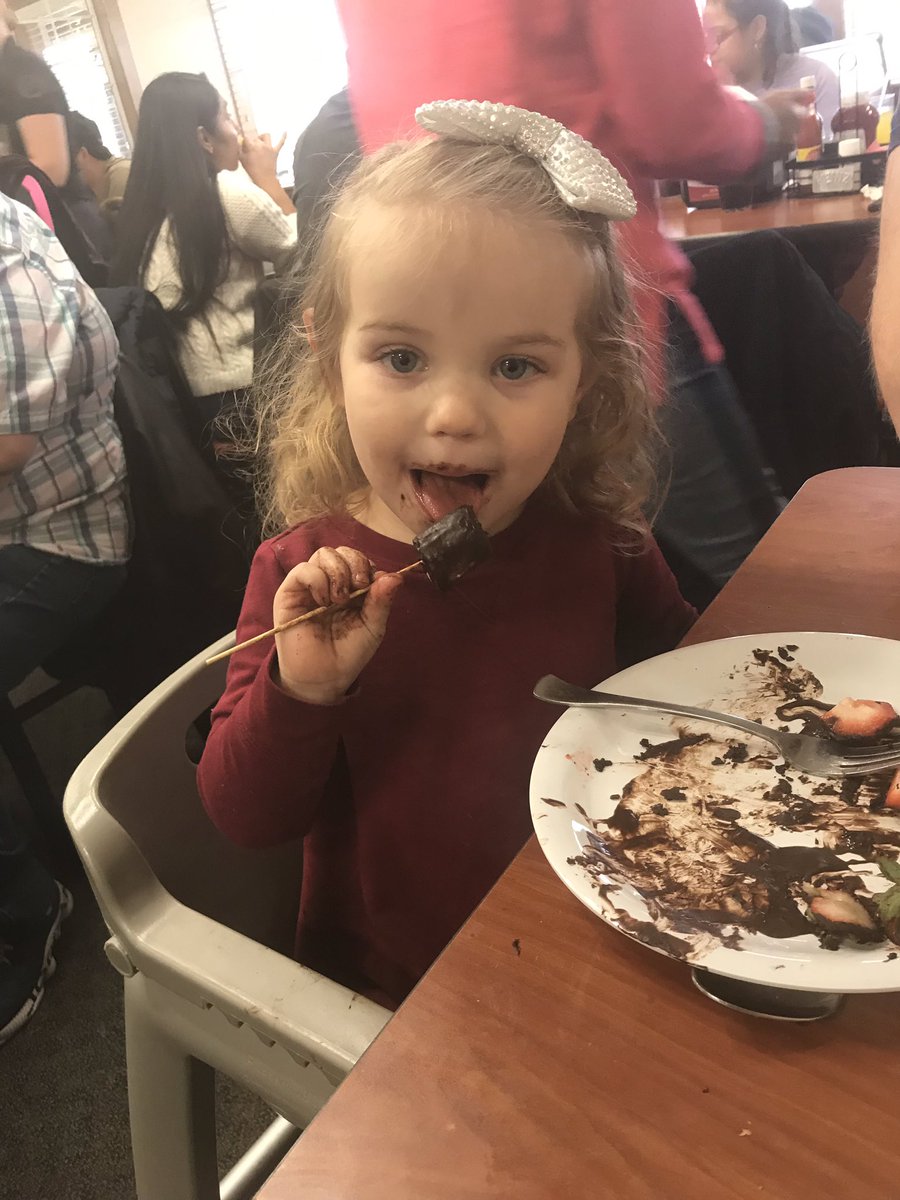JessiePingry's tweet photo. Hey @Dawn_French our little lady loves chocolate fountains as much as the Vicar! Love from your biggest fan in Oklahoma! https://t.co/vRWByGDKS3