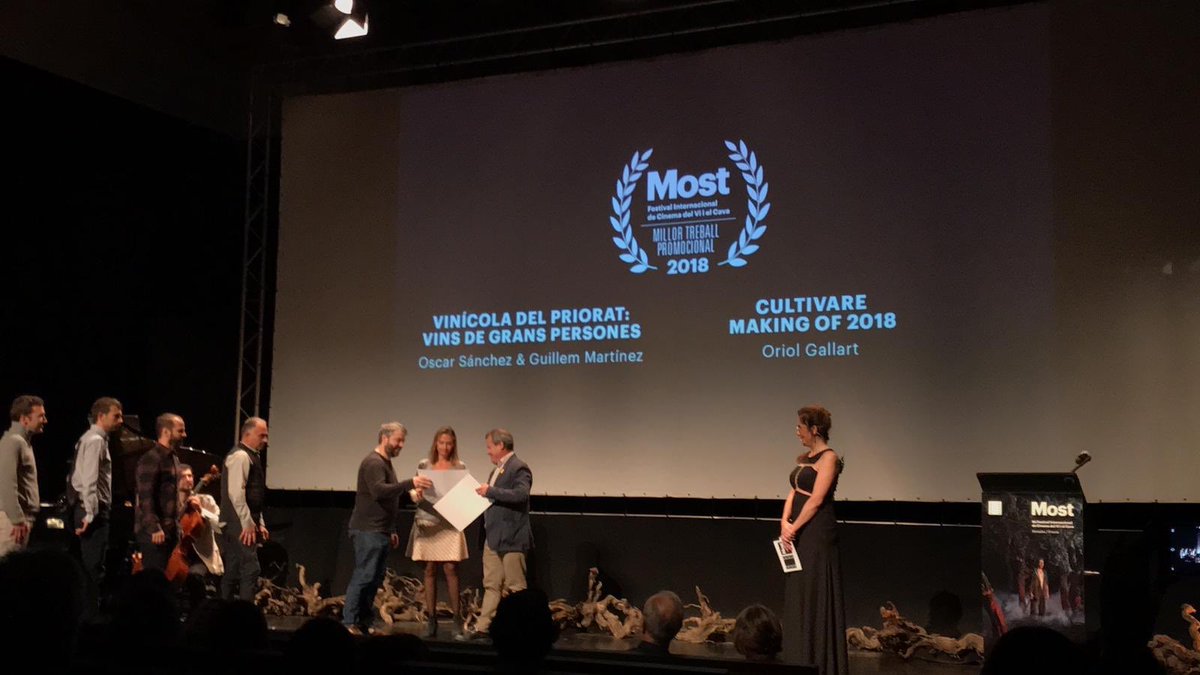 cultivarewines's tweet photo. Amb l’Oriol Gallart de @centsetlab realitzador de “Cultivare. La màquina natural” i el making of premiat com a Millor Treball Promocional. #cultivemlacultura https://t.co/FAwmJ6Tnhw