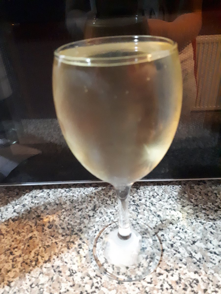 Chelarella's tweet photo. My Glass isn't big enough tonight. #mentalhealthsupportworkerprobs https://t.co/sVpSRNxQr3