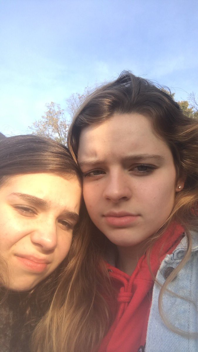 brbharley's tweet photo. moods ft. rizzy d https://t.co/iHf92iYyb7