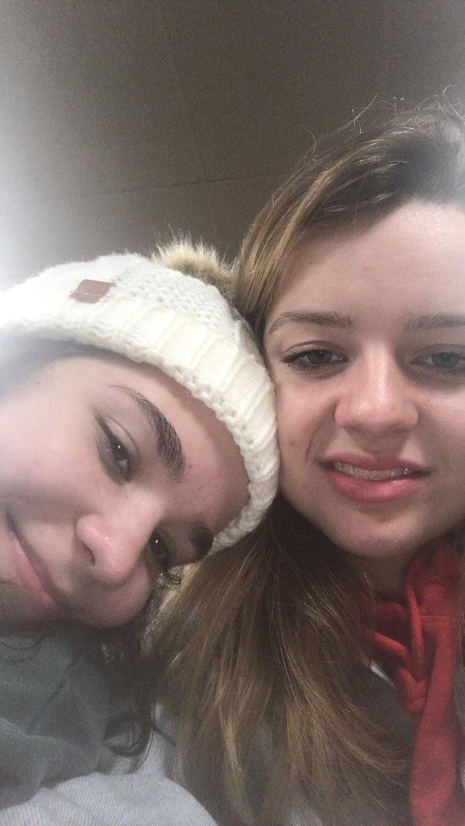 brbharley's tweet photo. moods ft. rizzy d https://t.co/iHf92iYyb7
