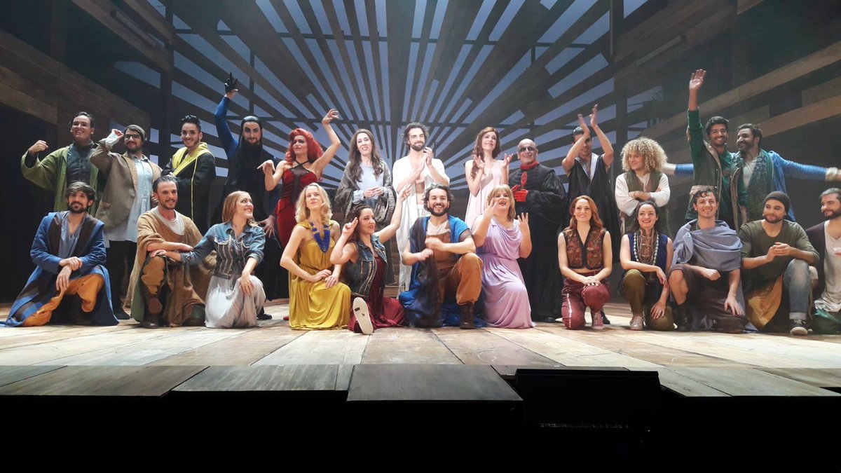 XabiCamino's tweet photo. ¡Qué regalo! ¡Qué experiencia! ¡Qué nivel! Y sobre todo: ¡Qué mensaje! Gracias al equipo de @33elmusical por la invitación al preestreno y por el brillante espectáculo! 🎶 La única religión, el único camino, el único mandato será el amor 🎶 ¡Totalmente recomendable! #33elMusical https://t.co/kDdndzM8PZ