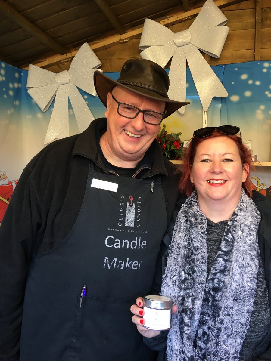 simonsgirl37's tweet image. Met ⁦⁦@ClivesCandles⁩ ⁦@ChatsworthHouse⁩ today. The best smelling candles in the world 😀