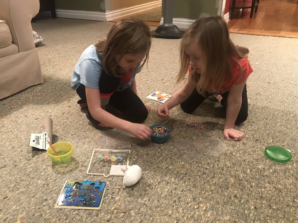 MPSbiedermann's tweet image. The best thing about being away for the weekend is coming home!!💕

The best thing about painting, ripping up the carpet and having the house torn apart... girls can do crafts in the living!!  It’s a Big Day😁  
#homesweethome #makeamess