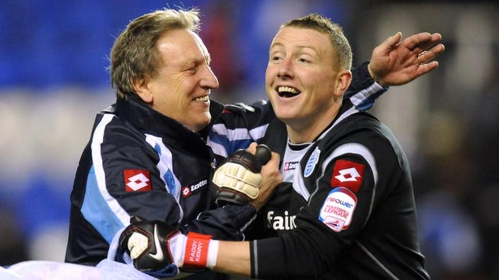 Coral's tweet photo. Dec hosting #ImACeleb without Ant is like when Neil Warnock is in charge of a club and doesn't sign Paddy Kenny. 

Just doesn't feel right. https://t.co/TTo9ottwC0