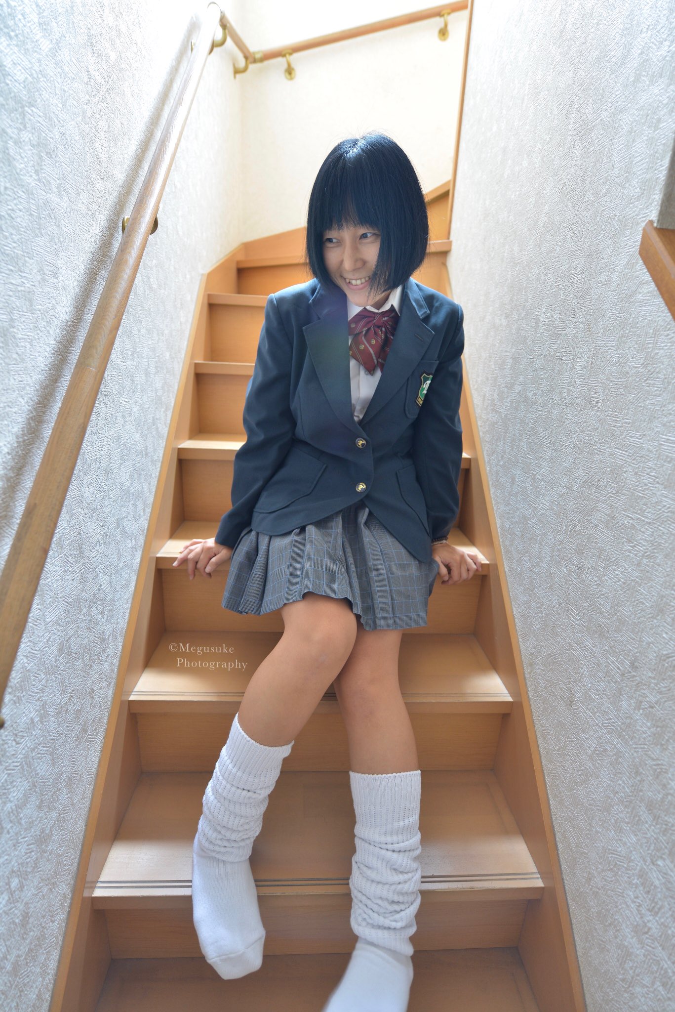 @megusukedesuyo めぐすけ в X: „今年もコレで忘年会参加する₍₍◞( ˙ ꒳ ˙ )◟₎₎ ⁽⁽◝( ˙ ꒳ ˙ )◜⁾⁾ #わたしポートレート #昔の女子高生  #ルーズソックス https://t.co/WQYNGyJUAF“ / X
