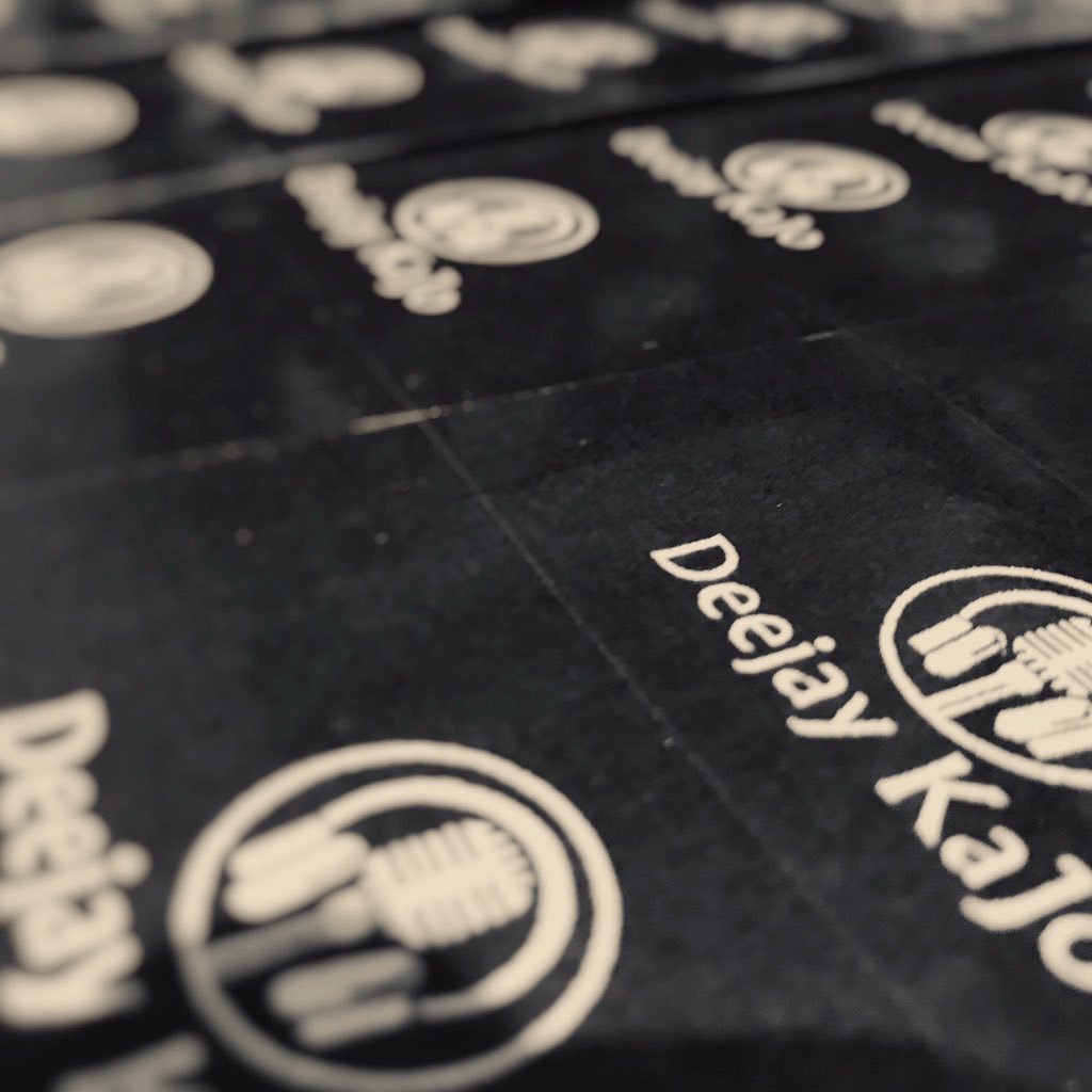 KajoDeejay's tweet photo. Hab wieder neue Sticker #sticker #suchebilligenstickerdrucker #druckerei #fun https://t.co/75lHlAiRJy
