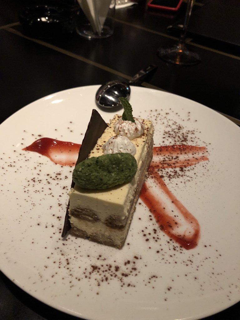 It’s bad enough that the kitchen staff sharted blood on my desert plate… then they topped the fucking thing off with a couple of rocks.