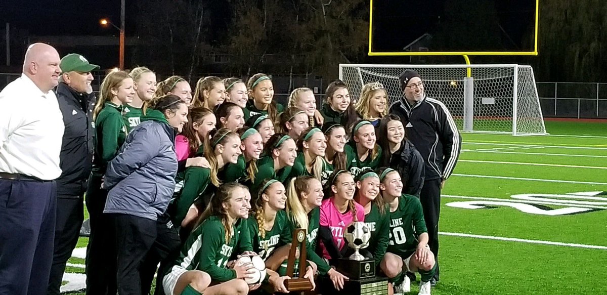 don_braman's tweet photo. Got it done! 5th title in 11 years. So proud of these ladies! 4A Washington State Champs! https://t.co/roNODzG1nz