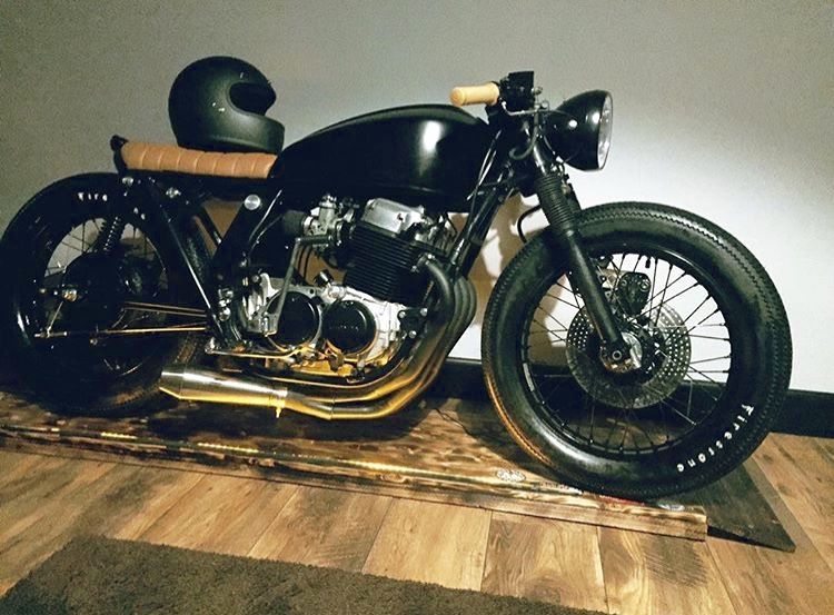 Luca_DelleDonne's tweet photo. Whats you're favrioute style of Cafe Racer? #cafe #classic #retrospeed https://t.co/YJU84VU0Lo