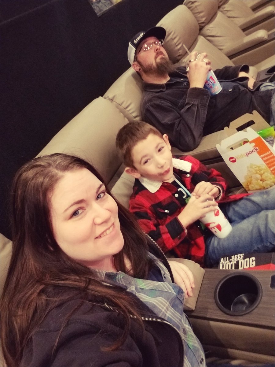 Mashlee3's tweet photo. Watching #TheGrinch with @AdamZeroGYT and the tiny human! 
#love #movies #SundayFunday https://t.co/dbuHmo89gk