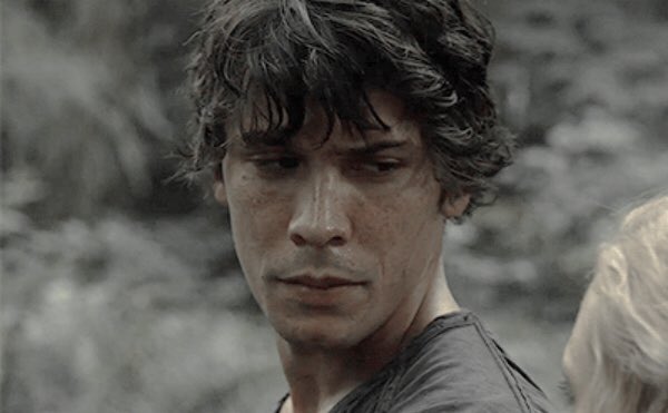 kru_bellarke's tweet photo. S1 was something else man https://t.co/A59ryGb7O2