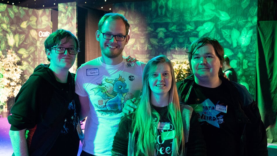 tymrudnik's tweet photo. Beautiful people of #TwitchLDN :D https://t.co/dCodojTf1l