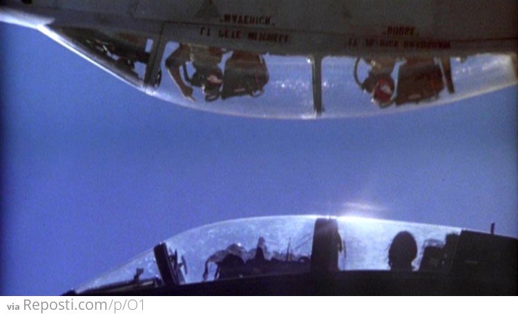 AdrianNov89's tweet photo. @LyokoUniverse I'd love to do this to one of the Kongres in the #DigitalSea before braking, rolling in behind it, and destroying it with Nav Skid torpedoes. #TopGun #CodeLyoko https://t.co/emDKTuSd7l