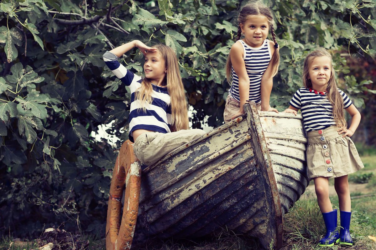The average American child spends five to eight hours a day in front of a digital screen, often at the expense of unstructured play in nature. Good news is departing from this trend is easier than you think. Great article about motivating your kids. buff.ly/2FpuNEw